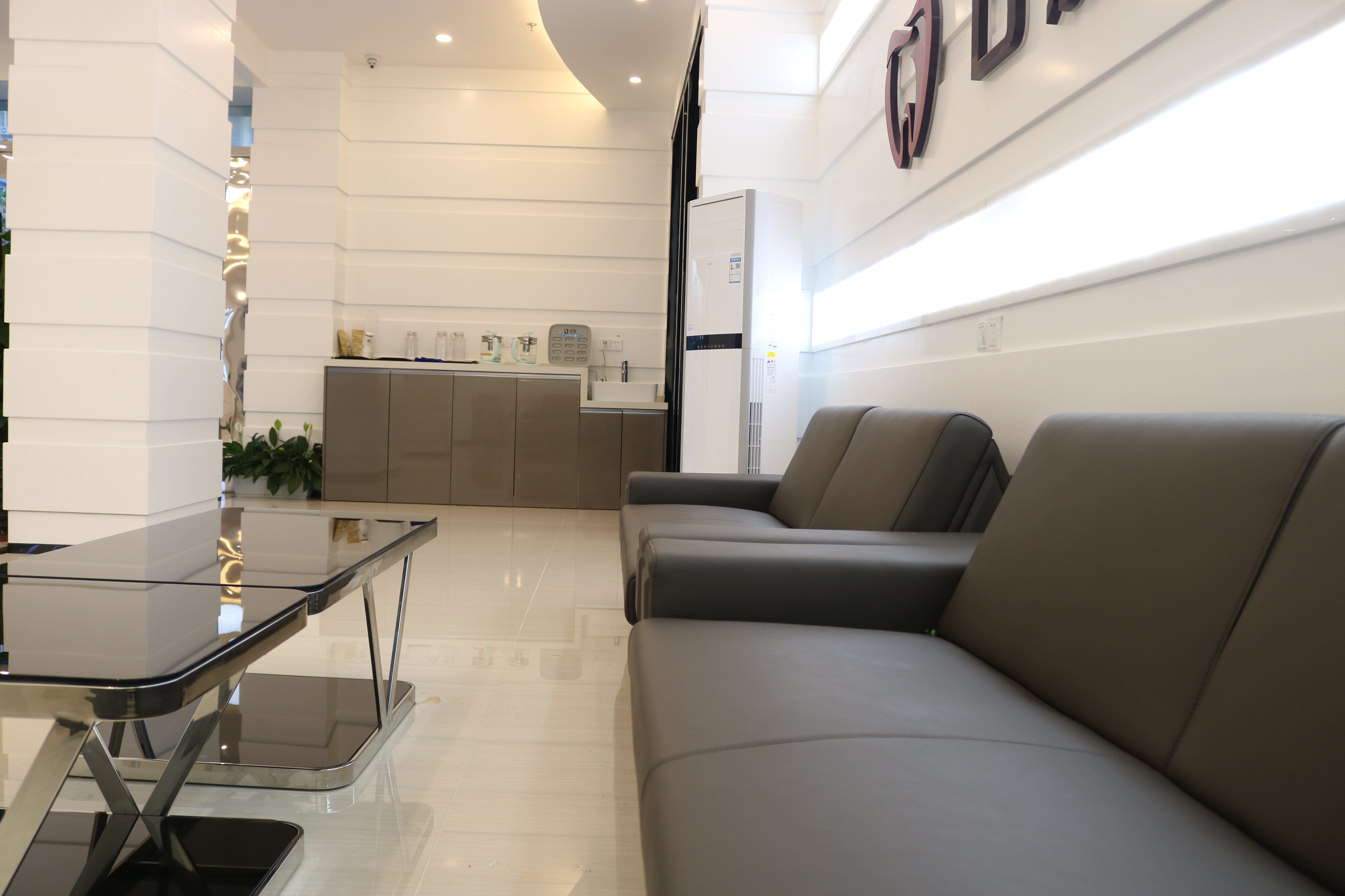 二、珠海市仁爱口腔医院是正规的吗？