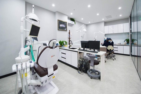 五、沈阳和平区于建齿科的对比建议与选择策略