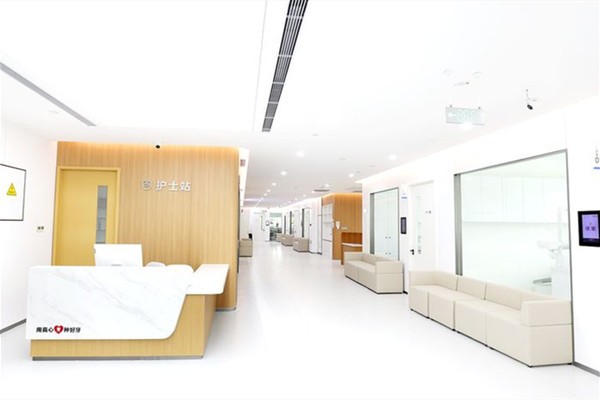 二、青岛优诺口腔技术实力:98%能成功背后的数字化支撑