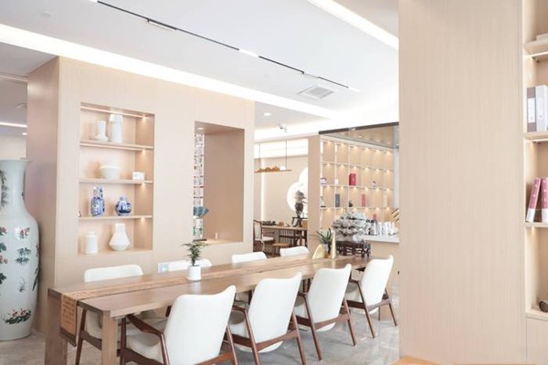 四、青岛优诺口腔价格优势:国产种植牙1980元起,比私立便宜30%