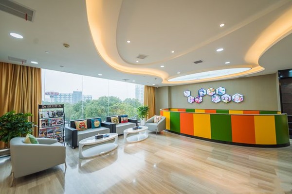 吴江牙博士怎么样？JCI认证3000+案例！隐形矫正29800元起，种植牙4000元起，医保可刷卡！