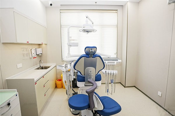 二、广州美云口腔医院是私立机构吗？资质与医疗保险信息详解